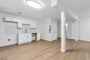 328-330 Hawthorne Ave, Newark, NJ 07112 - Photo 3