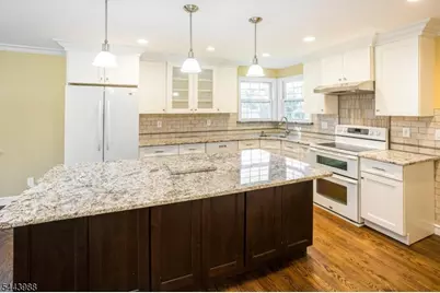 16 Chester Place, Chester, NJ 07930 - Photo 5