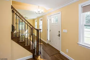 16 Chester Pl, Chester, NJ 07930 - Photo 9
