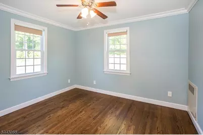 16 Chester Place, Chester, NJ 07930 - Photo 19