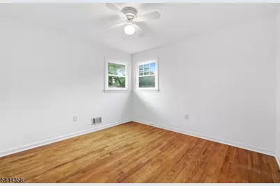 264 Vanderveer Rd, Bridgewater, NJ 08807 - Photo 17