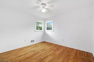 264 Vanderveer Rd, Bridgewater, NJ 08807 - Photo 17
