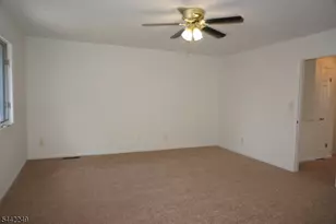 10 Hemlock Ct, Raritan Township, NJ 08822 - Photo 13