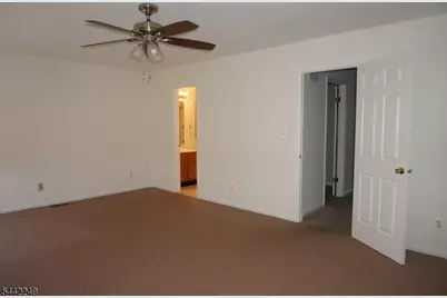 10 Hemlock Ct, Raritan Township, NJ 08822 - Photo 13