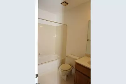 10 Hemlock Ct, Raritan Township, NJ 08822 - Photo 11