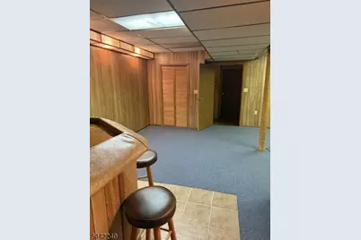 10 Hemlock Ct, Raritan Township, NJ 08822 - Photo 17