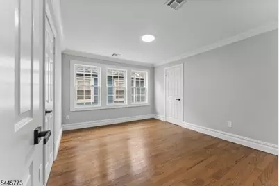 579 Newark Ave, Kenilworth, NJ 07033 - Photo 25