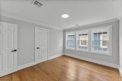 579 Newark Ave, Kenilworth, NJ 07033 - Photo 27