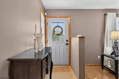 112 Lincoln Ave, North Arlington, NJ 07031 - Photo 3