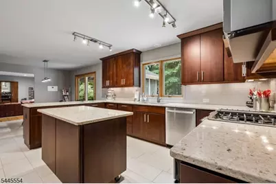 15 Sweetwood Dr, Randolph Township, NJ 07869 - Photo 17