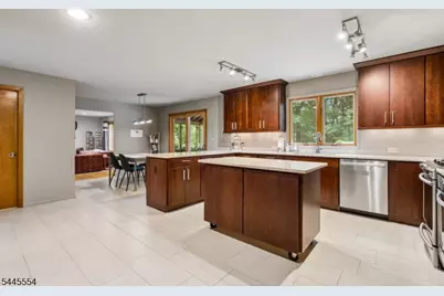 15 Sweetwood Dr, Randolph Township, NJ 07869 - Photo 15