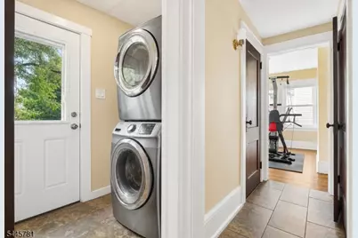 585 Ridge St, Newark, NJ 07104 - Photo 15