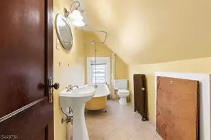585 Ridge St, Newark, NJ 07104 - Photo 23