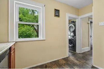 585 Ridge St, Newark, NJ 07104 - Photo 13
