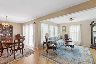44 Lancelot Dr, Berkeley Heights Township, NJ 07922 - Photo 7