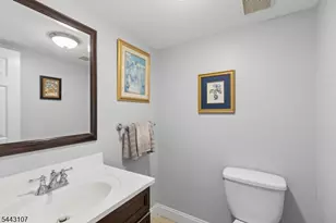 44 Lancelot Dr, Berkeley Heights Township, NJ 07922 - Photo 15
