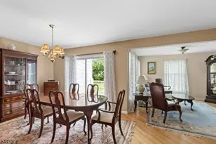 44 Lancelot Dr, Berkeley Heights Township, NJ 07922 - Photo 11