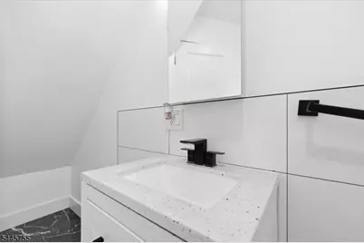 24 Kingsley St, West Orange Township, NJ 07052 - Photo 15