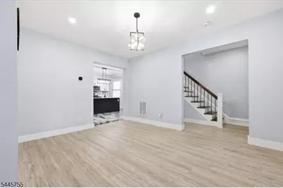 24 Kingsley St, West Orange Township, NJ 07052 - Photo 7