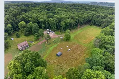 41 Featherbed Lane, Raritan Township, NJ 08822 - Photo 11