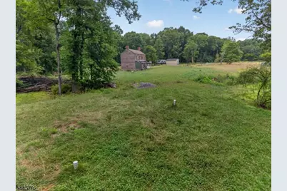 41 Featherbed Lane, Raritan Township, NJ 08822 - Photo 5