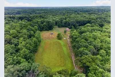41 Featherbed Lane, Raritan Township, NJ 08822 - Photo 17