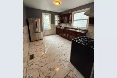 239 S Clinton St #1, East Orange, NJ 07018 - Photo 7