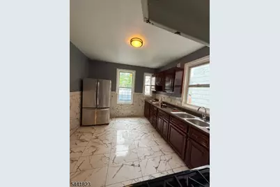 239 S Clinton St #1, East Orange, NJ 07018 - Photo 5