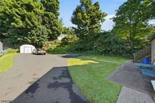 60 Martin Rd, Verona, NJ 07044 - Photo 5