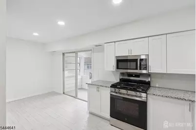 5C Pennsylvania Dr, Old Bridge Township, NJ 07747 - Photo 5