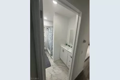 5C Pennsylvania Dr, Old Bridge Township, NJ 07747 - Photo 3