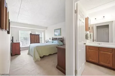 28 Iron Forge Sq #28, Pompton Lakes, NJ 07442 - Photo 15