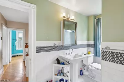 711-713 Degraw Ave, Newark, NJ 07104 - Photo 15