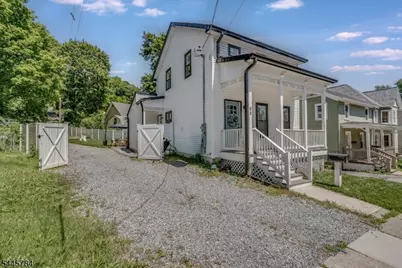 75 High St, Newton, NJ 07860 - Photo 3