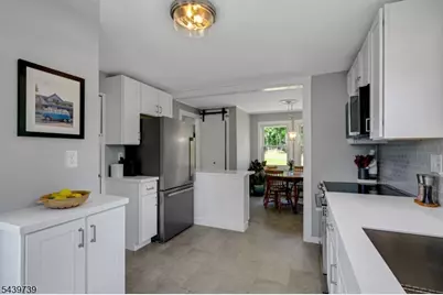 4 Lakeview Ave, Mount Olive, NJ 07828 - Photo 13