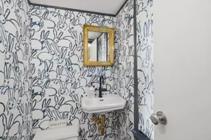 40 Oakwood Ave, Montclair, NJ 07043 - Photo 11