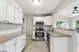 1815 N Stiles St, Linden, NJ 07036 - Photo 9