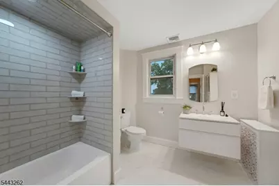 920 Pennsylvania Ave, Union Township, NJ 07083 - Photo 25