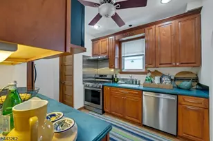 920 Pennsylvania Ave, Union Township, NJ 07083 - Photo 13