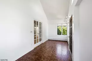 814 Willis Pl, Roselle Park, NJ 07204 - Photo 7