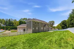 2 Wingate Dr, Livingston, NJ 07039 - Photo 37