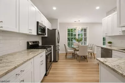 505 Holly Ln #505, Cedar Grove Twp., NJ 07009 - Photo 5