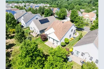 19 Republic Row, Franklin Township, NJ 08873 - Photo 11