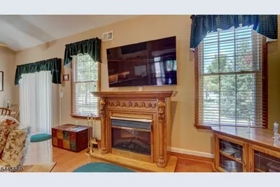 19 Republic Row, Franklin Township, NJ 08873 - Photo 29