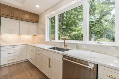 66 E Gramercy Pl, Glen Rock, NJ 07452 - Photo 9