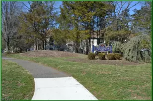 71 Eton Way, Franklin Township, NJ 08873 - Photo 3