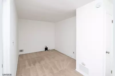 13229 Dell Pl, Stanhope, NJ 07874 - Photo 29