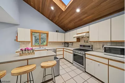 4 Skytop Drive, Denville, NJ 07834 - Photo 21