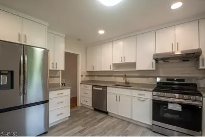 5 Crossbrook Ln, West Caldwell, NJ 07006 - Photo 11