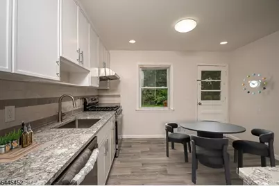 5 Crossbrook Ln, West Caldwell, NJ 07006 - Photo 9